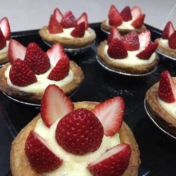 Ya Tzu一起做了草莓派🍓