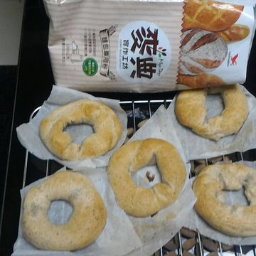 尾章一起做了伯爵茶檸檬奶霜貝果【麥典麵包專用粉】