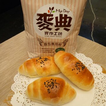 辛蒂~幸福料理ing一起做了奶油餐包捲