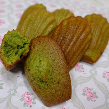 Dolly Chen一起做了蜂蜜瑪德蓮-原味.可可.抹茶
