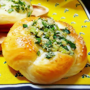 Mia Chen一起做了蔥花麵包  【麥典實作工坊麵包專用粉】