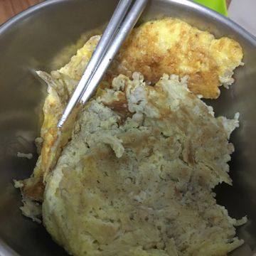 料理潔一起做了金針菇烘蛋