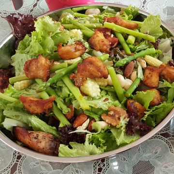 lynn一起做了雞肉蔬果沙拉