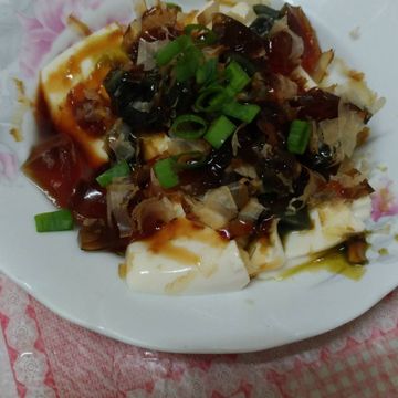 Irene Liao一起做了涼拌皮蛋豆腐