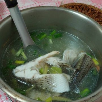 Irene Liao一起做了鱸魚鮮魚湯