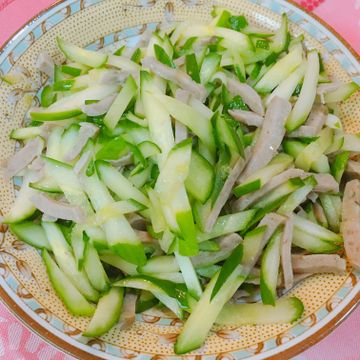 AliceMasterCook一起做了小黃瓜炒肉片