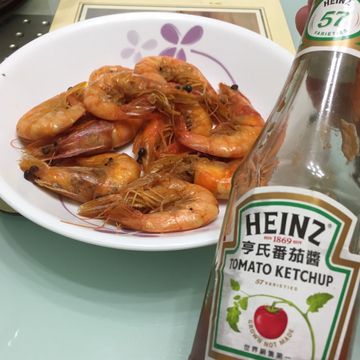 Hu Chan一起做了茄汁乾燒明蝦