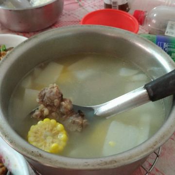 Irene Liao一起做了【電鍋料理】水果玉米蘿蔔排骨湯