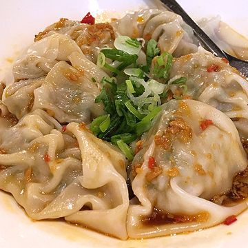 白櫻樹的親子食光一起做了紅油抄手