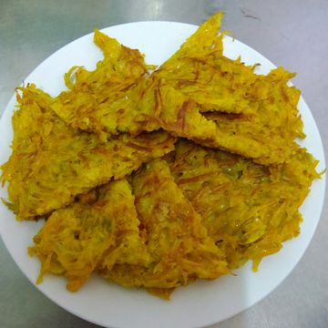 容一起做了南瓜煎餅