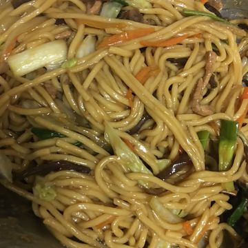 Joanne一起做了炒 麵