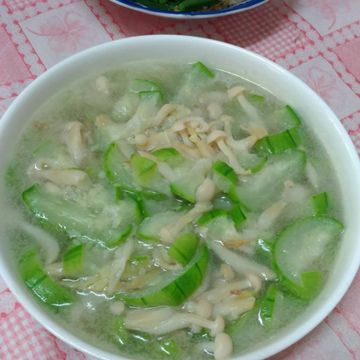 Irene Liao一起做了美白菇炒絲瓜