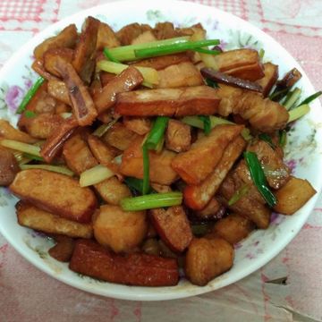 Irene Liao一起做了客家小炒
