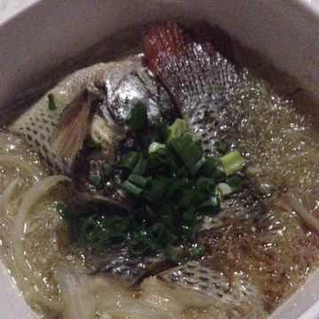 lisa一起做了醬燒吳郭魚粉絲煲-淬釀節氣食譜