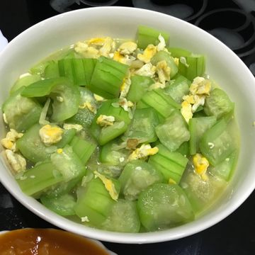 Evanell Chen一起做了5分鐘快速上菜~絲瓜炒蛋