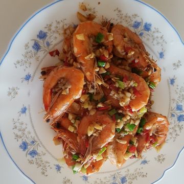 張伶如一起做了秒殺胡椒蝦