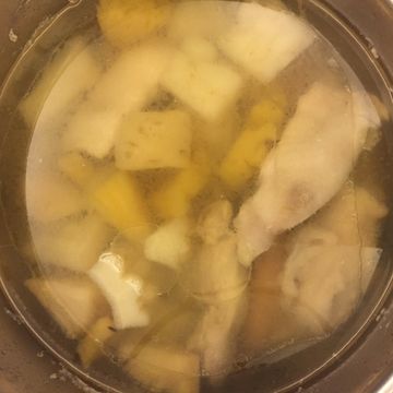 Hao wife ㄟ苦情廚房一起做了【鳳梨苦瓜雞湯】