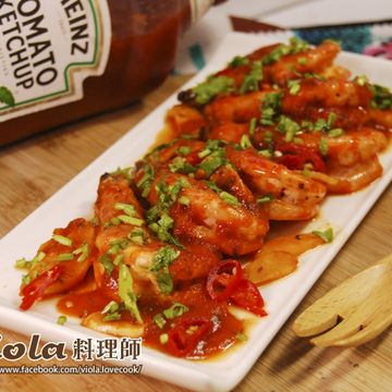 viola料理師一起做了茄汁乾燒明蝦