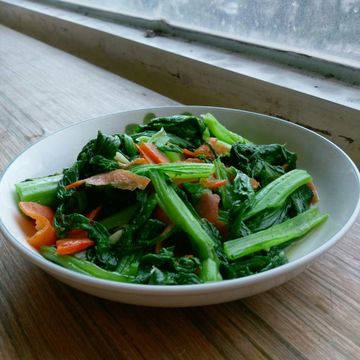 林志豪一起做了清炒小芥菜