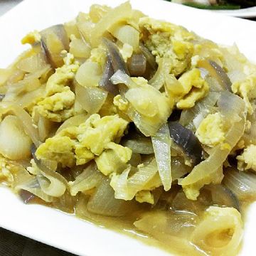 阿真的手路菜一起做了洋蔥炒蛋