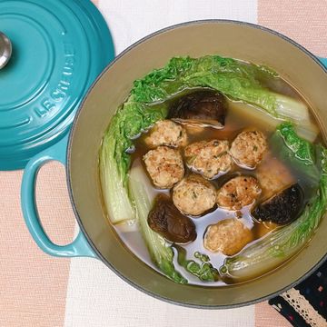 欣欣*甜蜜食光一起做了鑄鐵鍋料理-娃娃菜砂鍋獅子頭
