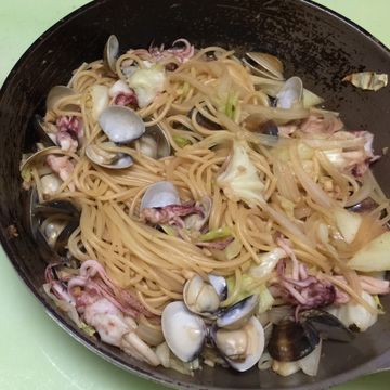 Nananana一起做了『台式海鮮什錦炒麵』快炒店的平民美食
