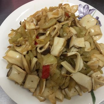 Cynthia一起做了素薑絲大腸