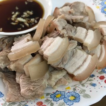 企鵝好愛煮一起做了蒜泥白肉