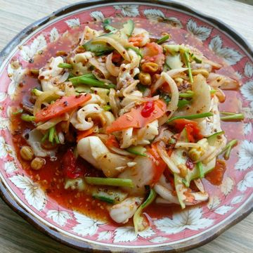 林志豪一起做了甄房饌｜夏日懶人料理． 泰式涼拌海鮮