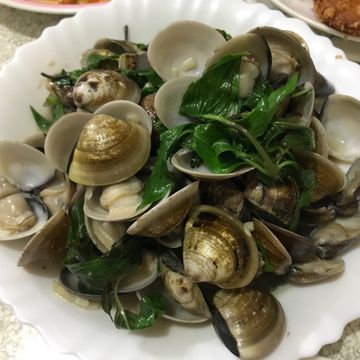 芯慧的簡單料理💕一起做了酒香蛤蜊