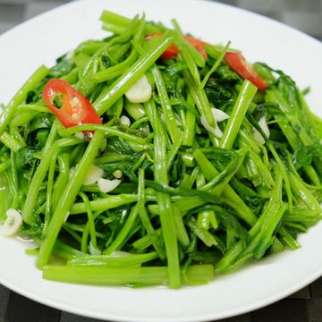 Dolly Chen一起做了清炒空心菜