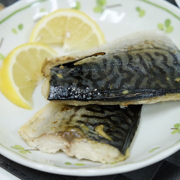 Dolly Chen一起做了日式 鹽烤鯖魚