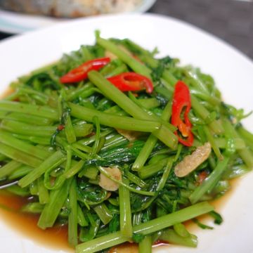 Dolly Chen一起做了蝦醬炒空心菜
