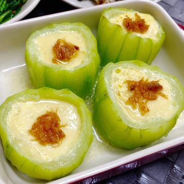 Dolly Chen一起做了【大同電鍋料理】絲瓜蒸蛋盅