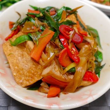 Dolly Chen一起做了蔥燒豆腐