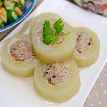 Dolly Chen一起做了黃瓜鑲肉