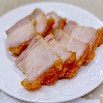 Dolly Chen一起做了超簡單港式脆皮燒肉