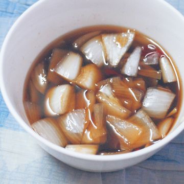 凜亞一起做了韓式醃漬洋蔥양파장아찌