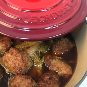 金比兒一起做了鑄鐵鍋料理-娃娃菜砂鍋獅子頭