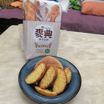 鳳小鈴一起做了甜蒜法國麵包【麥典實作工坊麵包專用粉】
