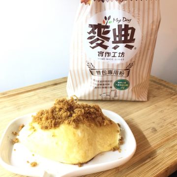 Tina Liao一起做了海苔肉鬆麵包【麥典實作工坊麵包專用粉】
