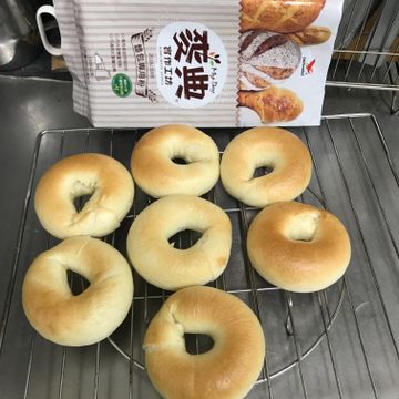 企鵝好愛煮一起做了原味貝果【麥典實作工坊麵包專用粉】