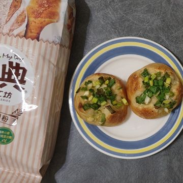 勇兔一起做了蔥花麵包  【麥典實作工坊麵包專用粉】