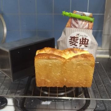 郭銘松一起做了菠蘿奶酥吐司【麥典實作工坊麵包專用粉】