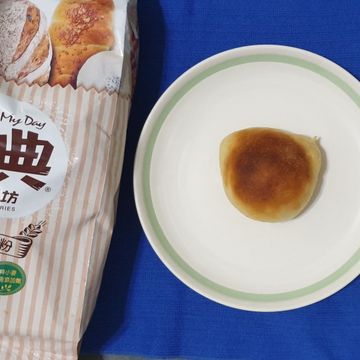 亂煮一通+育一起做了簡單揉「小熊甜筒麵包」夏日裡的療癒麵包♪