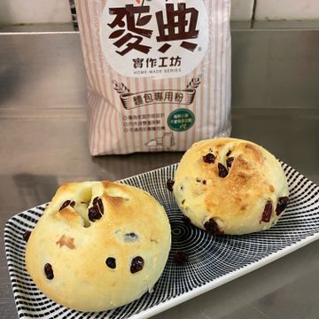 餅乾一起做了蔓越莓乳酪【麥典實作工坊麵包專用粉】