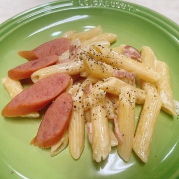 奶油培根義大利麵：蕾豆兒 一起做