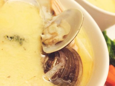 香濃奶油蛤蠣鮭魚濃湯