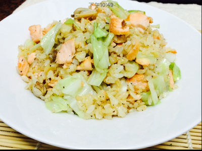 參考食譜 : 鮭魚炒飯