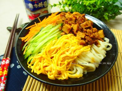 維力炸醬麵【維力炸醬】